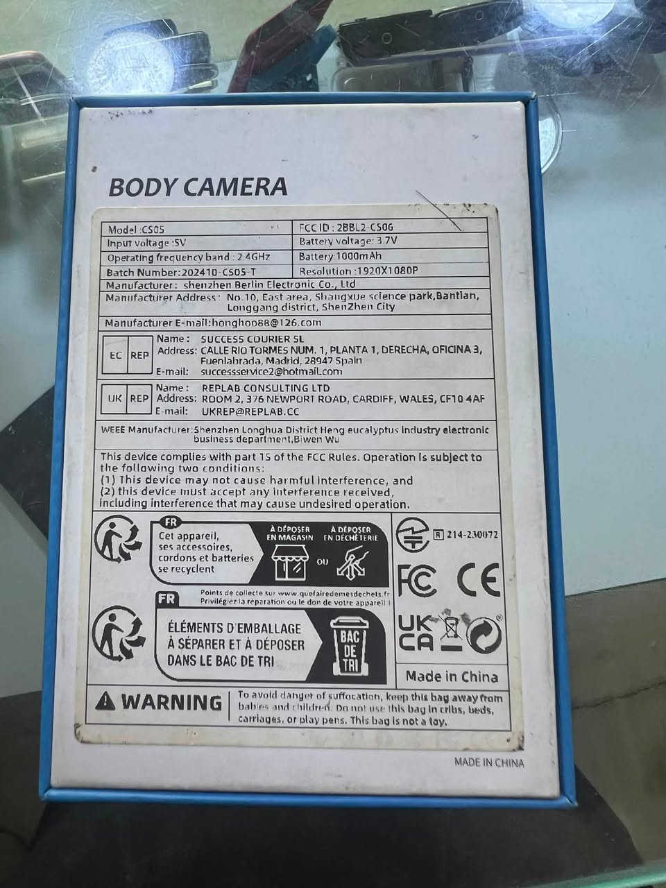 BODY CAMERAللبيع 
كاميره جسم صغير محمول مصمم لتسجيل فيديو بدقه عاليه تستخدم لأغراض الأمن شخصي لأنشطه خارجيه مثل رياضه والسفر سعرها 35 الف مع توصيل و بيه مجال بسيط  
للتواصل 
***********
***********
