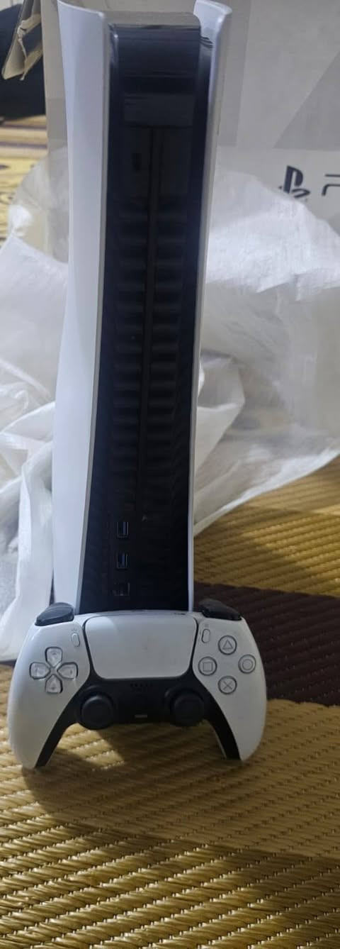 بلي5 فات ذاكرة 825 غراضة اصلية كاملة ما مفتوح ولا مصلح يجي ويا يدة وكيبلات وكارتونه جهاز اوربي محدث اخر تحديث نظامه 12.40 للاستفسار خاص متوفر توصيل


**إذا كنت صاحب هذا الإعلان وتريد حذفه لأي سبب، رجاءا أرسل رسالة إلى الدعم الفني**