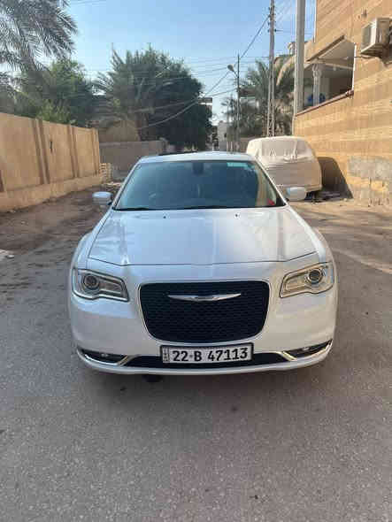 السلام عليكم من رخصه الدمنه اوباما موديل 16كفاله عامه بيها بارد أربعه صابع باجاملغ الخلفي وشبر باب الخلفي صفحه اليسر رقم اربيل بسم كردي ويل عشرين موزه تخم حدادة امامي وخلفي ستوني شاتها سياره جاهزة برغي مابيها نقص بيع بدون مراوس  ماشية 81 رقم صاحب السياره ***********
سعر السياره 252بيها مجال
سيارة خليجي عداد 260
