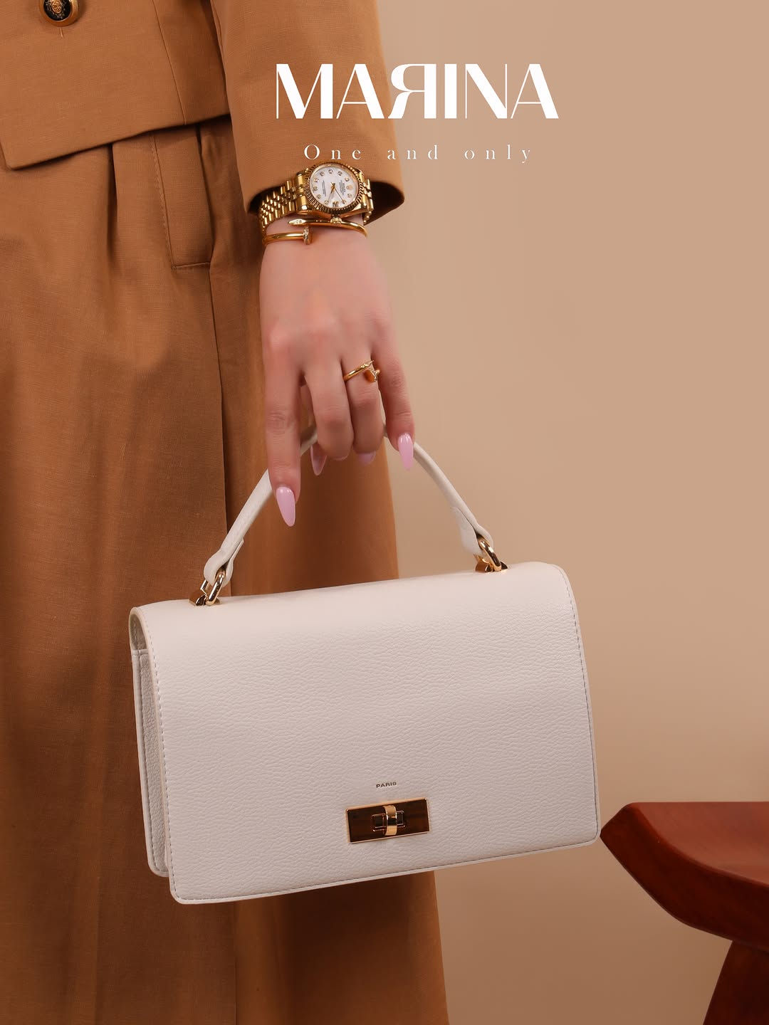 MARINA..
توفر لكِ كولكشن من الحقائب 👜
 مصممه بأحدث الدزاينات ذات الكوالتي العالي 
قياسات الحقيبة 📏
ارتفاع16CM
عرض26CM
✨ القطع مضمونه وقابلة للتبديل إذا كان بها خلل مصنعي
متوفر توصيل بغداد وجميع المحافظات 
كلفة التوصيل 5000 
يمكنكم التواصل عن طريق  الرقم الخاص بالشركه :-7712
اختاري أناقتك من مارينا🌹⁩⁩⁩


**إذا كنت صاحب هذا الإعلان وتريد حذفه لأي سبب، رجاءا أرسل رسالة إلى الدعم الفني**