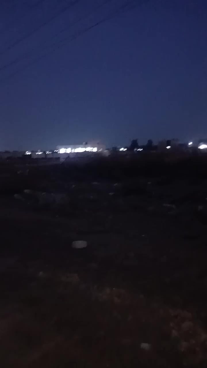 السلام عليكم اربع دوالم للايجار ماء خطين وكهرباء موقعهم تقاطع الخنساء ***********
