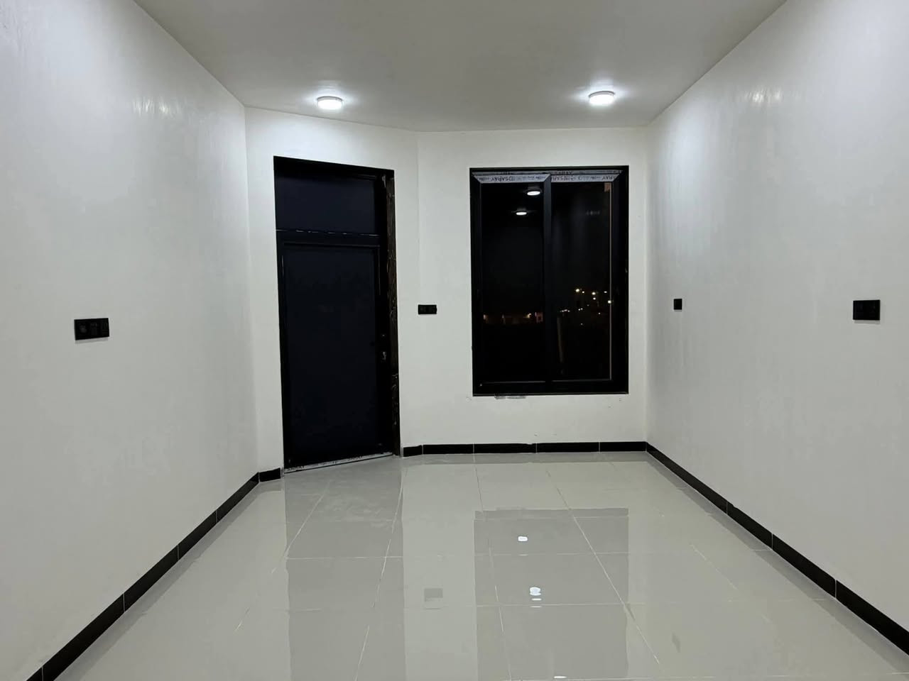 صباغ جدران داخلي وخارجي وعمل كافه الصباغ الحديثه 

طلس معجون وستن + ورق جدران + سحبات فوم داخليه 

معالجه الرطوبه + ديكور بديل الرخام والخشب والشيبورد 

ترميم تصليح البيوت القديمه + شبابيك تنظيف وصبغ حراري

شغل درجه اولى + ***********
