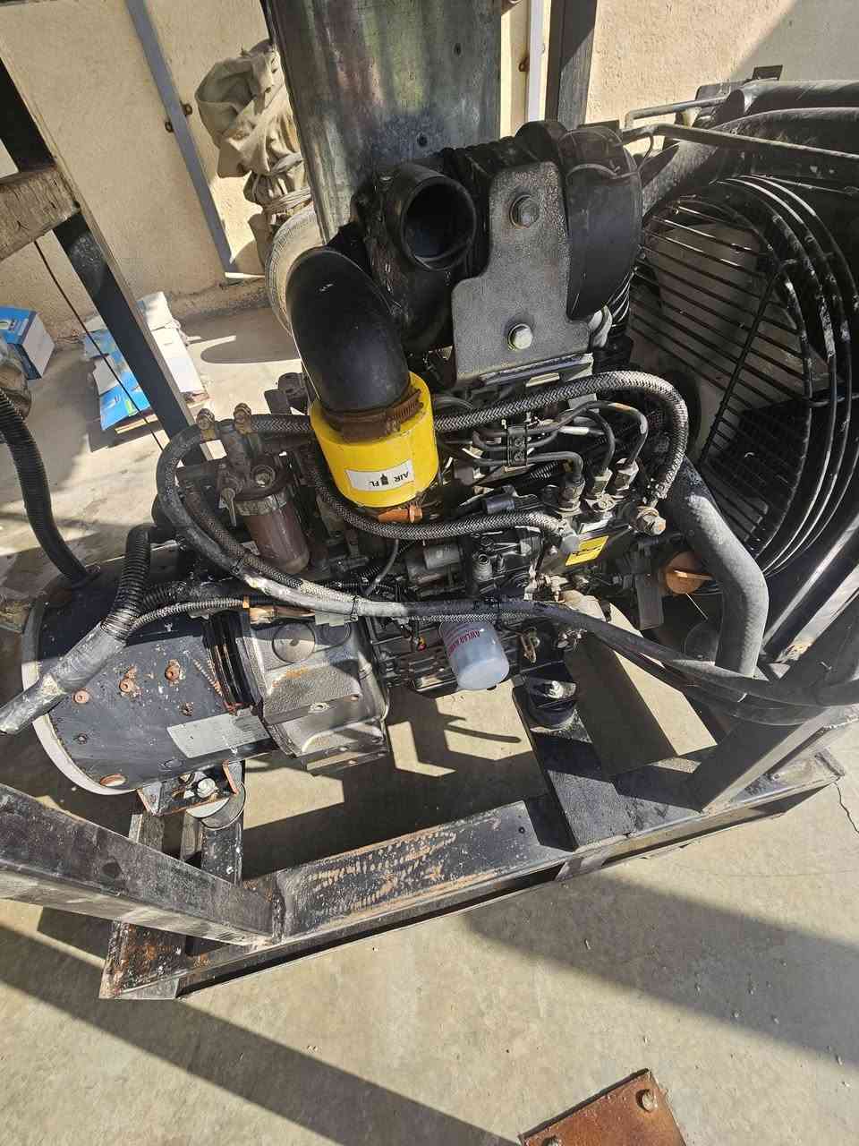 للبيع ،،
السعر  ٢ مليون ونص ،،
مولد كاز  ٣ بستم ياباني اصل اوتو اخو الجديد شاصي وكابينه حديد اصل كلش نظيفه  ٧ ونص KV  جاهزه ماعايزه برغي ،،
للاستفسار  ،،  *********** ،
