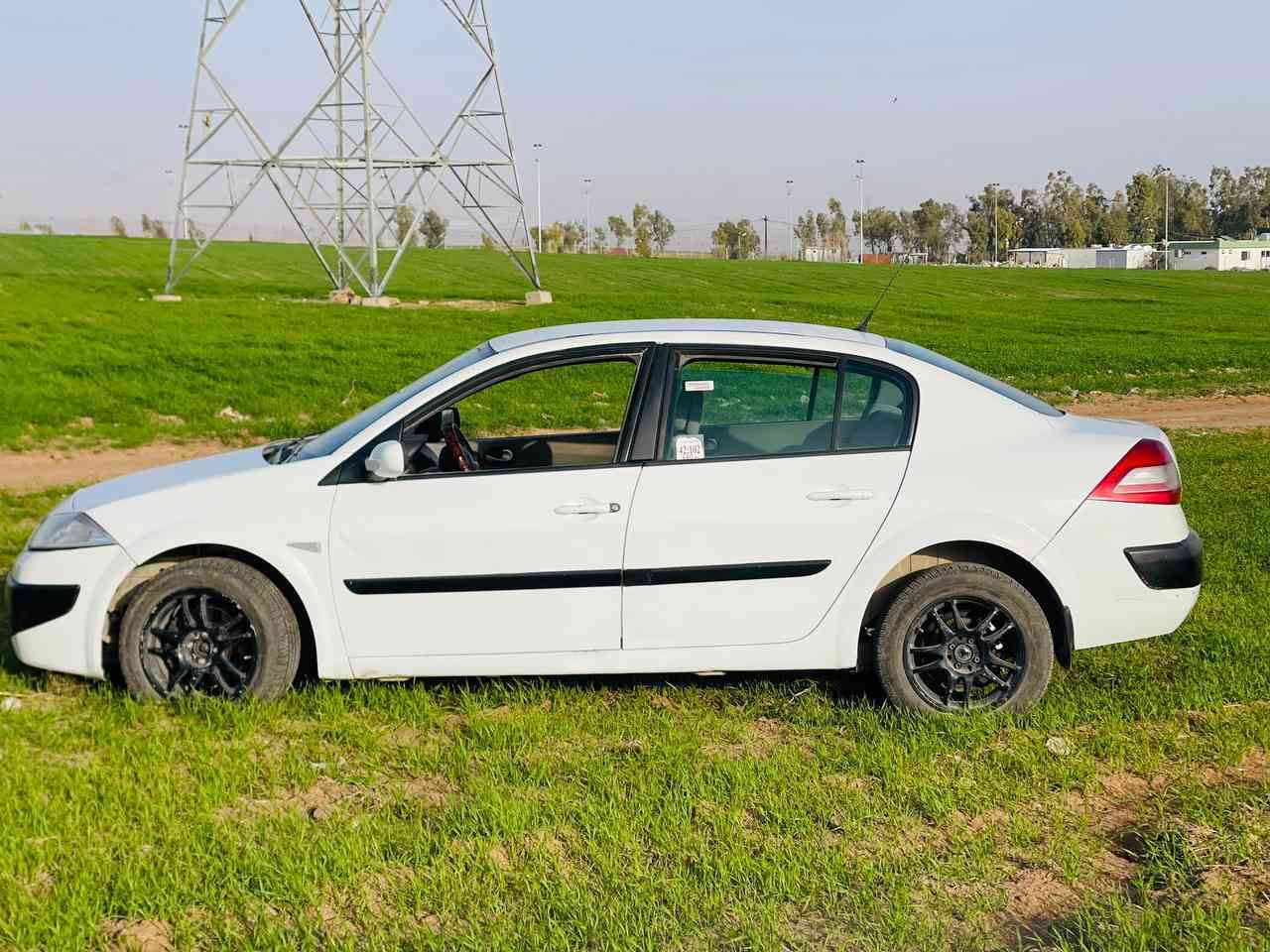 ڕینۆی میگان   2013 تۆماتیک گیرعادی جام کارەبا ئۆتۆ  سەنەوی   تا2027تازەیە
*********** واتس ئاپشی لەسەرە
