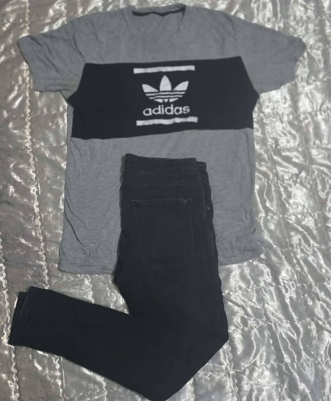 هناك بعض الملابس  الرجالية النظيفة جداً والرخيصة التي يصل وزنها إلى 75 كيلوغراماً 17 قطعە سعر کلهم 25 الف نهایتە توصیل متوفر السليمانية, العراق


**إذا كنت صاحب هذا الإعلان وتريد حذفه لأي سبب، رجاءا أرسل رسالة إلى الدعم الفني**