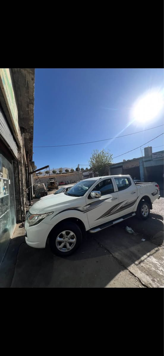 قەزافی گاز ٢٠١٦ بئ سبوخ 
٣ساردی گجکەی هەیە 
مەکینە بیلاد 
گئر مەکینە  تاحویل خرامە ئینجکتەر سوپەر بە شەرت دوکلی رەشو شینی نیە 
جار تایەی نوئی لەبنە 
شوئن سۆران 
***********
ڤای بەر وەتساپ *********** سوران, أربيل
