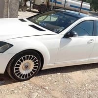 ماسیدسS350 سەیارکە زۆر خاوێنە قەپات مواسەفاتە ساخە کۆدی ئاسایش هەیە 77...