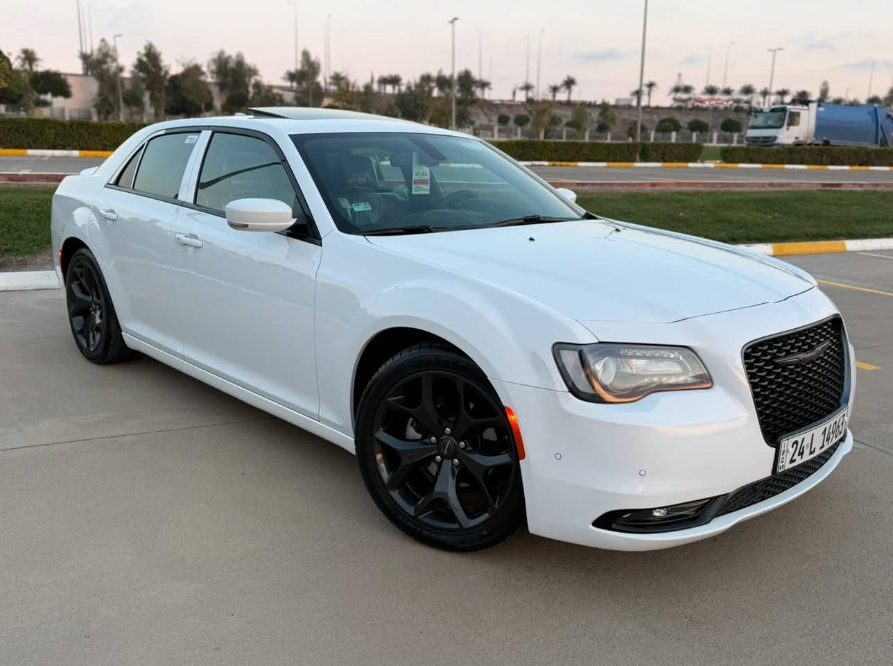 سلام عليكم 
كليزر ئؤبامة 
مؤديل (٢٠٢٢)
مواصفات ( S) 
فول مواصفات 
حساس ؛ رادار 
ئيشرة بل مري 
دمام بل سندوق 
سماعة bts 
بانوراما ؛ شغال 
لايت ليد ؛ زينون 
باقي هواية مواصفات (S)
 معروفة 
سيارة كفالة حامة شرط 
كلين هةتا دحاميات شرط كفالة 
مكينة ؛ كير ؛ حدادية ؛ كل شرط كفالة 
سيارة ماشي (٥٦) ميل حقيقي 
سنوي ؛فحص؛ هذا ؛ كل جديد 
تحويل ؛ وةكالة ؛ شرط 
سعر سيارة (٣٣٢) وةرقة مجال قليل 
مكان سيارة (اربيل)
رقم موبايل ***********
رقم كورةك ***********
