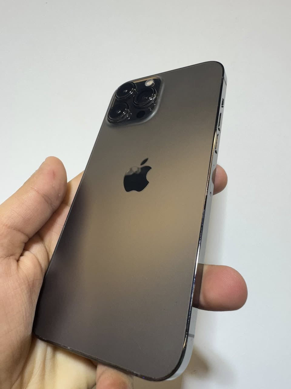 ايفون 13pro mex
ذاكره 256
بطاريه 80‎%‎
جهاز جديد مال بيت مكفول من الشخط
جهاز ماستر
مع كارتونه وكامل ملحقات
شاشه شادهه ب 500الف
جهاز جديد 
مكاني بغداد بلديات 
سعره 600
***********
***********
