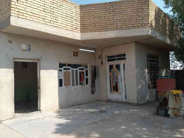 بلاش بلاش دار للبيع مساحة 500 متر منطقه الخماس شارع الرسول يحتوي علئ غرفتين نوم صاله استقبال مطبخ طرمه حديقه مع مشتمل خلف الدار كل هاذ السعر 28 وبي مجال للاستفسار مراجعة مكتب 🏢 حاتم كريم ابو مصطفى و علاء كريم او اتصال يتوفر واتساب ☎️
***********
***********
