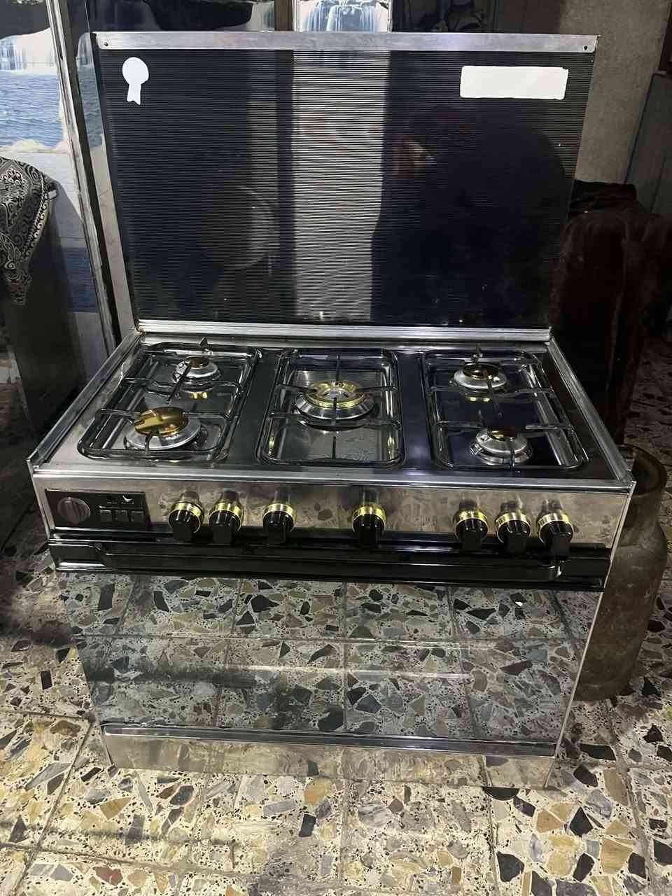 طباخ تكنو مصري نضام بوري قياسه 60 في 90 
السعر 200     العنوان بغداد 
رقم الهاتف *********** وبي واتساب
