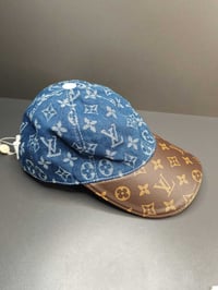 كب (شفقة) لويس فيتون بهذا الجمال، مكس جلد وكابوي طالعة فد شي، الكوالتي...