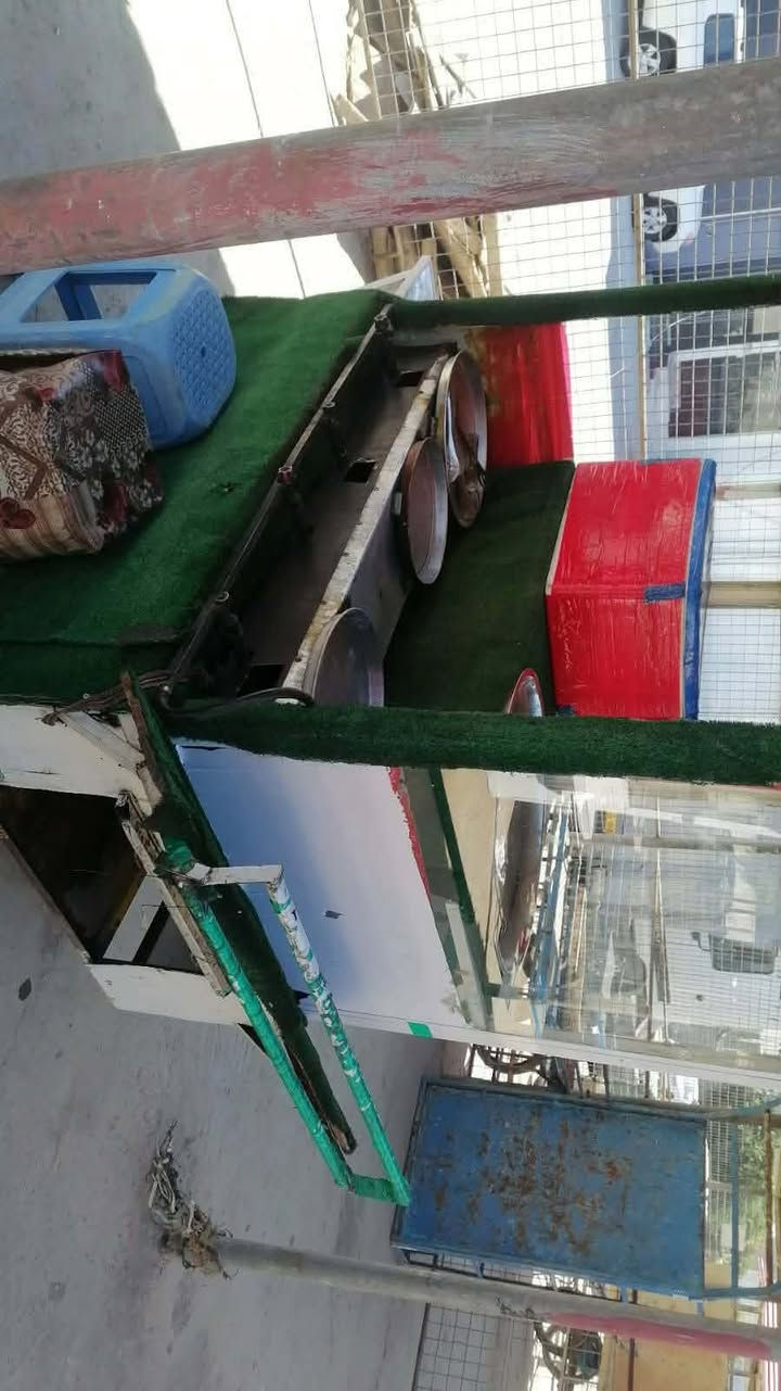 سڵاو هاوڕێیان 

بۆ ئەو کەسانەی دەیانەوێت کاری خۆیان هەبێت و دەست بە فرۆشتنی لەفە بکەن ،
ئەم عەرەبانەی فرۆشتنی لەفەمان هەیە ماڵێکی تازە و بێ کێشەیە، هەموو شتێکی مەزبوتە و ئامادەیە بۆ دەستپێکردن .

نرخی تەنها ٣٠٠ هەزارە 

بۆ پەیوەندیکردن :-
***********
***********
