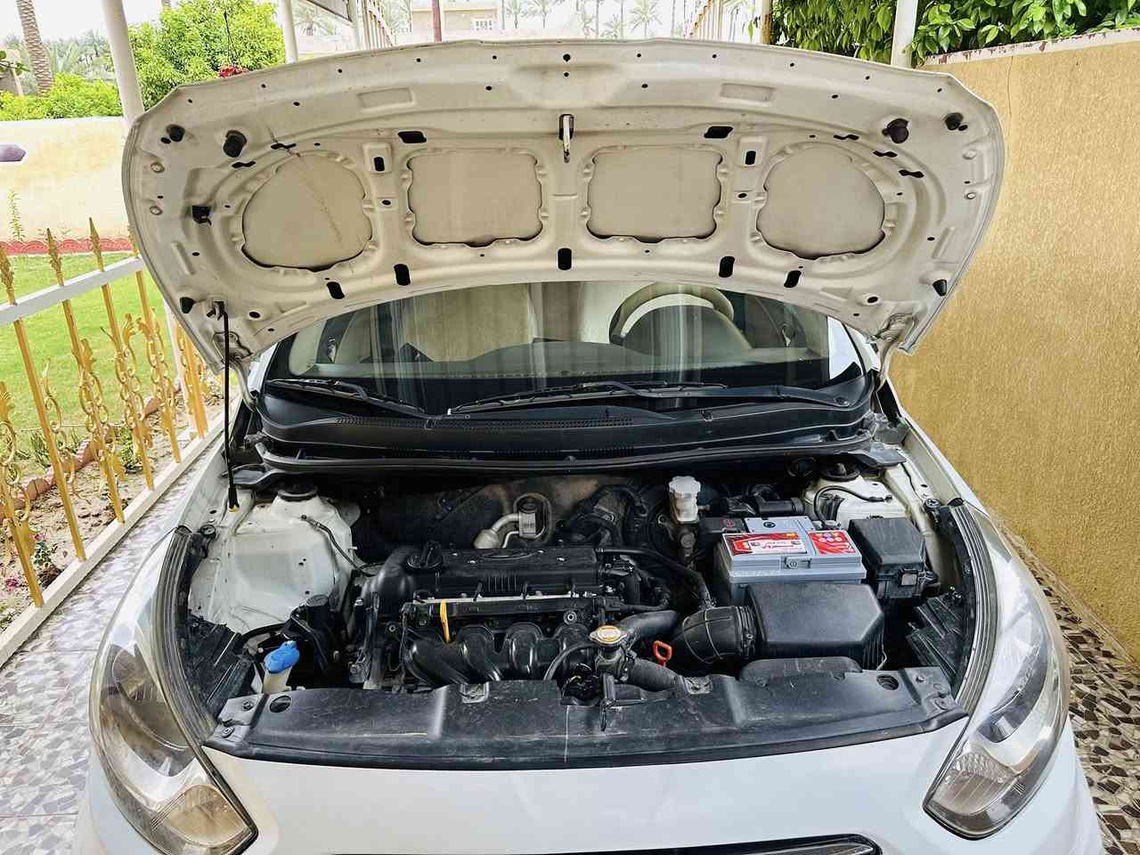 اكسنت 2011 خليجي 
محرك: 4 سلندر
سعة: 1.6 لتر دبل قطره
كير
أو أوتوماتيك 
نوع البنزين: عادي
بلوتوث 
زجاج كهرباء
شاشة
تبريد وتدفئه شغال 
نظام مانع الانزلاق �
كير و محرك و صدر كلو بشرط 
السياره كفاله عامه من الضربه والصبغ 
السعر  102 ورقه وبي مجال شي قليل 
 المكان صلاح الدين قضاء الضلوعيه 
الاستفسار ***********
