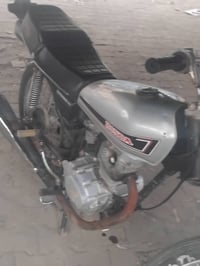 دراجة ٣٥٠ • يشتغل • مشي تخبل