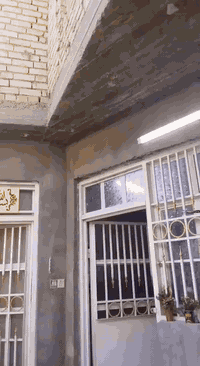 دار للبيع ٨٥متر مربع واجهه ٨ونص ونزال ١٠ متر مكان بلديات خلف مصرف دار زراعي سند ٢٥ يتصل ***********
