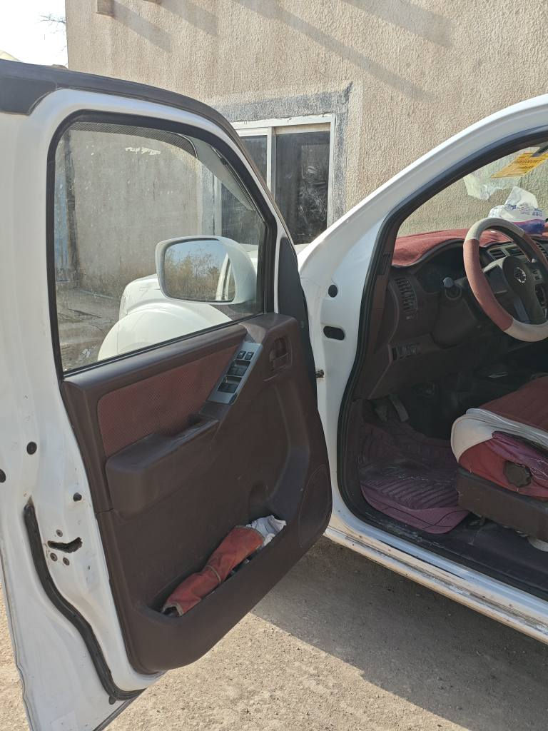 نيفار  2013 كاز   مكفوله
 
فئة LE
السياره مكفوله من الضربه والصبغ 
السياره جاهزه
محرك مكفوله  جديد هسه توني شاده 
حداده تخم تاير رقم بصره 
*********** القرنة, البصرة
