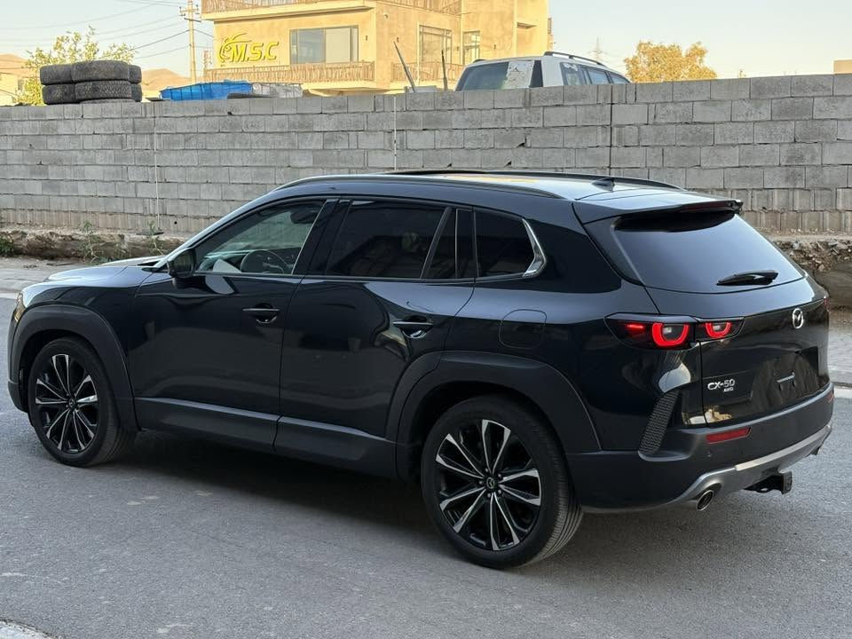مازدا CX-50 موديل 2024
محرك 2,5 توربو فور ويل 
فول مواصفات PREMMIUM PLUS : 
عداد المسافه 15,000 ميل 

بدون صبغ بدون بارد بدون تبديل قطع
حادثها فقط الدعاميه الاماميه مكسوره
ايرباك فقط برده وحده طاكه و مرجعه بلادي
كير ومحرك وحجر و رادار بشرط 
السياره ماشاءالله كلش حلوه و نظيفه
بدون رقم يترقم شمالي عنوان سليمانيه

واتساب : ***********
