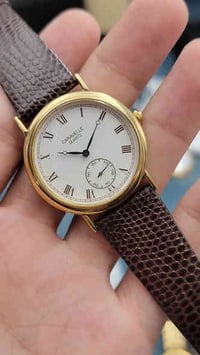 كارافيل بولوفا • سير جلد طبيعي • قطر ٣٢.٨مم