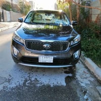 سورنتو موديل ١٧وارد امريكي ٤سلندر ٥راكب رقم انبار مكان السيارة بغداد ن...