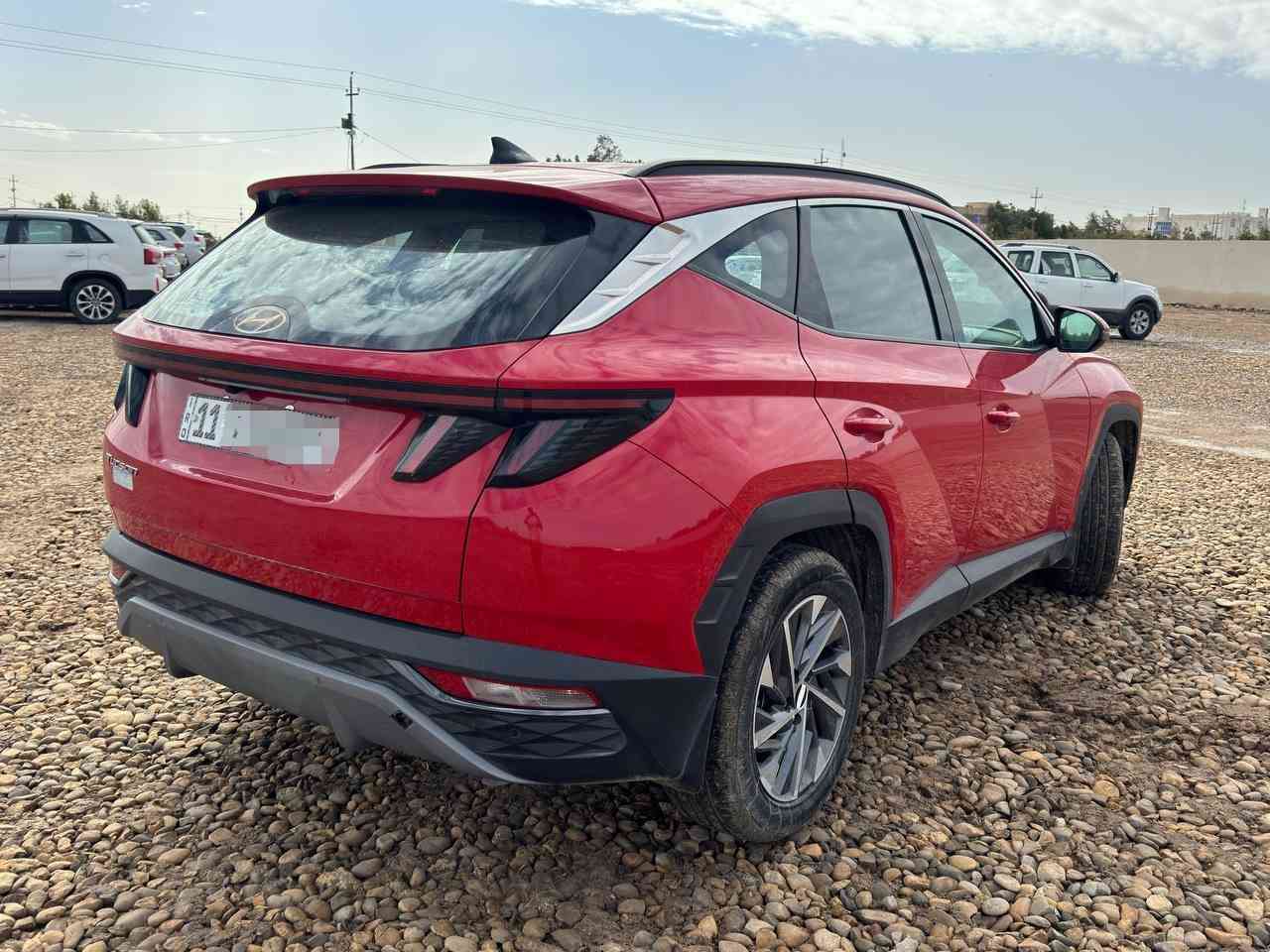 السلام علیکم
توسان 23 رقم بغداد دولي باسمي تحويل ثاني يوم
ماشيه 47 وقابل للزياده سياره فول مواصفات عدا بانوراما
سياره مكفوله عدا بارد بل قبق جنطه وموجود سوناره
السعر 210
 للاستفسار أكثر الاتصال عله الرقم ***********
