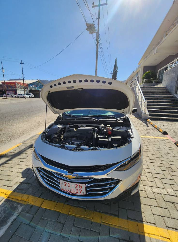 malibu   ماليبو  2023    
 بدون رقم تترقم أربيل دهوك سليمانية تكلفة الرقم 10ونص ورقات 
**  السيارة جاملغ امامي صبغ و نص صندوك  خلفي  
السعر// 118 $ ورقة  مكان دهوك   فقط بيع 
 * السيارة ماشية 46  ميل  مشي امريكا .
*  ايرباك  استيرن طاك راجع سيستم.
المواصفات 
🛑محرك 1500 تيربو ✈️
🛑بصمه تشغيل وابواب وجنطه
🔴هند بريك بصمه
🛑لدات اماميه نهاري 
🛑 اوتو بريك /توقف ذاتي عند الاقتراب 🚳
🛑كشن كهربائي /   
🛑شاشه كبيره تدعم 📲Android Auto/car play
🛑خرائط Gps📌
🛑كامره خلفيه 📷
🛑كروز مثبت سرعه
🛑شاشة ضبط واعطال بل دشبول
🛑منافذ USP/ 12V /Tip C
🛑مانع انزلاق ⛔️
🛑حساس اطارات 
🛑4 دسك/ Abs
 رقم شاصي السياره   1G1ZC5ST6PF171208
السعر// 118 $ ورقة  مكان دهوك .
 وتساب ... كورك   *********** بغداد, العراق
