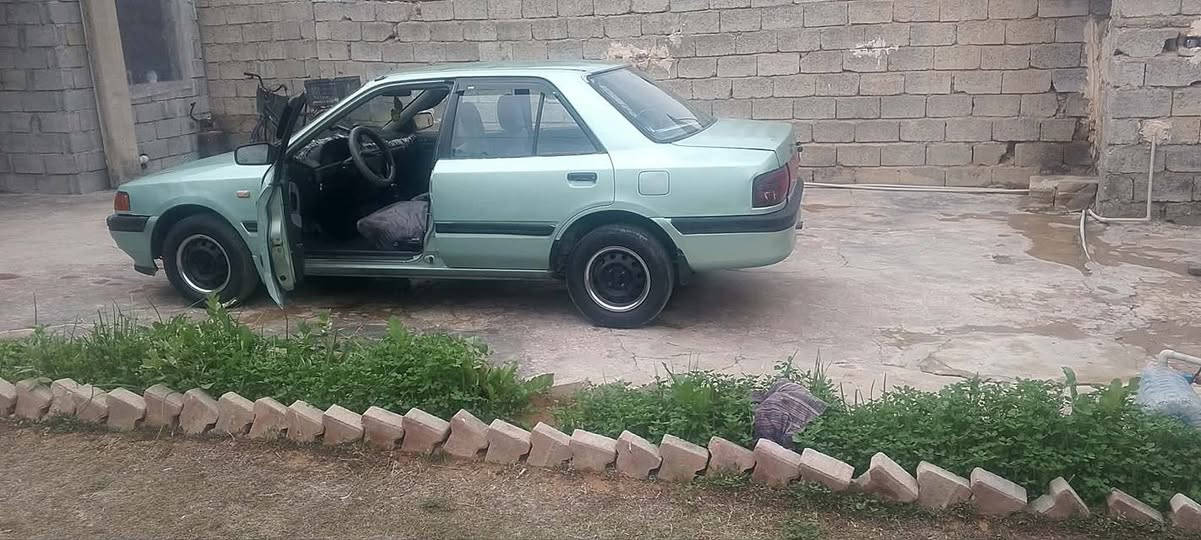 السلام عليكم ورحمة الله 
سياره مازده للبيع حجم 323 
گير ومحرك شرط تايرات صدر جدد والگشر شوف العين 
صبغ جماليه بدون معجون وبدون خياس   سياره حلوه واقتصاديه ونظيفه حييل 
شرط ترايك اذا مو 180 لاتاخذه 
رقم كركوك مشروع وطني شرط التحويل 
باركود بانزين بيه 
مكان السياره كركوك قضاء الحويجة 
السعر 38 وبيه مجال 
للأستفسار اتصل 
***********
خاص ماجاوب
