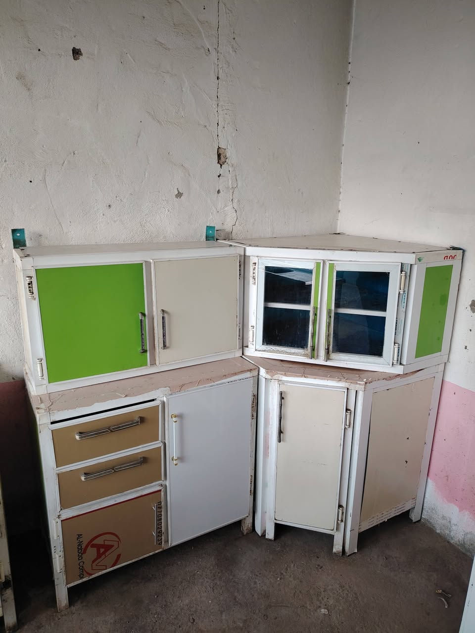 سلام عليكم غراض للبيع كلمن وسعر تعال وبيك خير وتدلل المكان حله ورديه خارج قرب مستشفى الكفيل *********** بي واتساب وأيضا نشتري كافة الغراض بسعار مناسبه نجيكم لباب البيت
