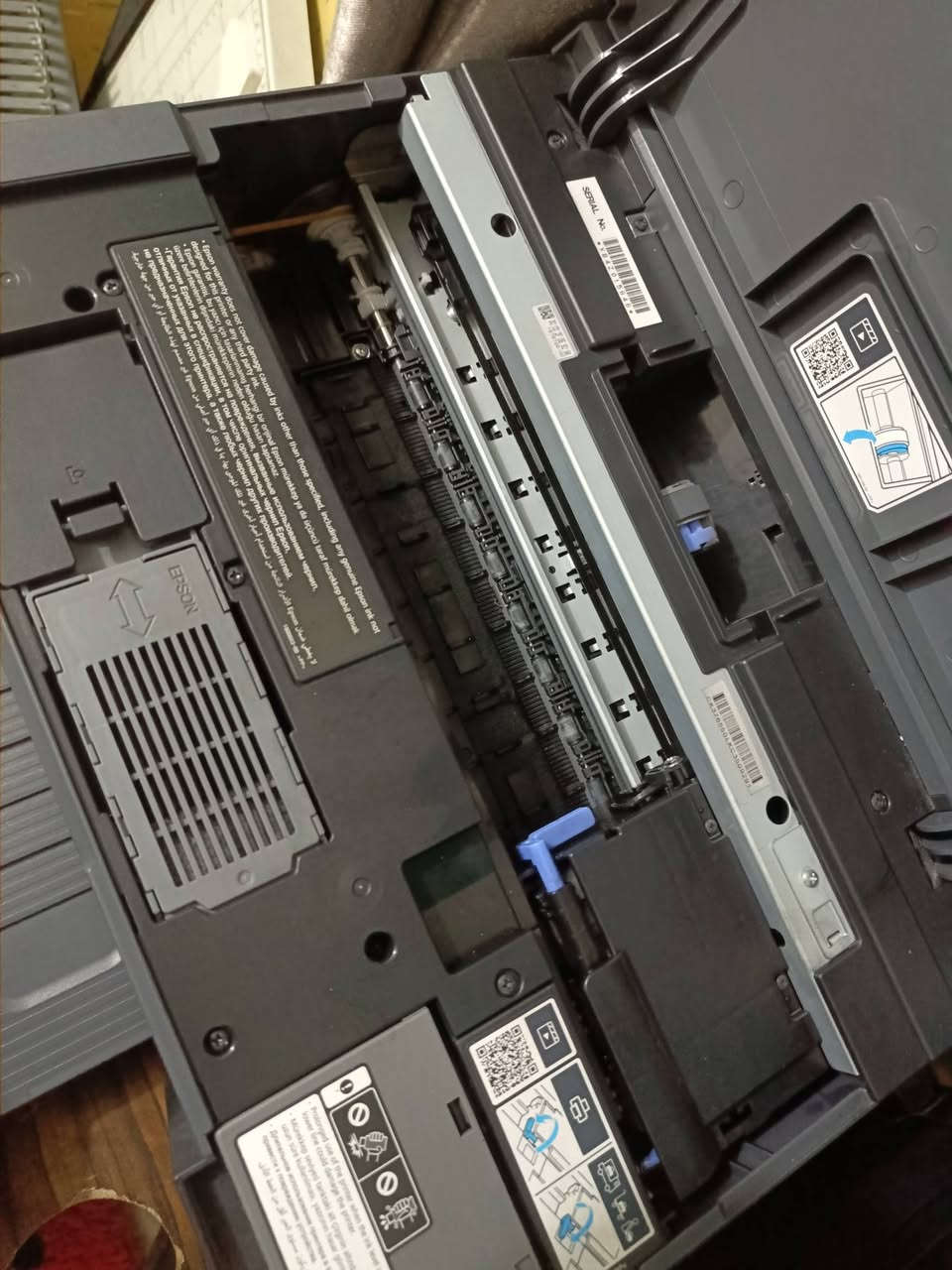 طابعة ابسون L8050 بكل مكان مرغوبة وغنية عن التعريف الكل يعرفها تخبل اخت الجديد الحبر فقط مرتين مبدل الها
ماخذتها ب425 الف ما استعملها هواية استعمال بيت فقط تجي تاخذها ع الفحص وهاي صورتها كدامكم اريدها ب300 فدوة الميعجبة السعر ليكسر بسعرها لان حرام عليكم مكاني بغداد الحرية لتناسبة هيج طابعة نضيفة وبهيج سعر يجي خاص ويتدلل


**إذا كنت صاحب هذا الإعلان وتريد حذفه لأي سبب، رجاءا أرسل رسالة إلى الدعم الفني**