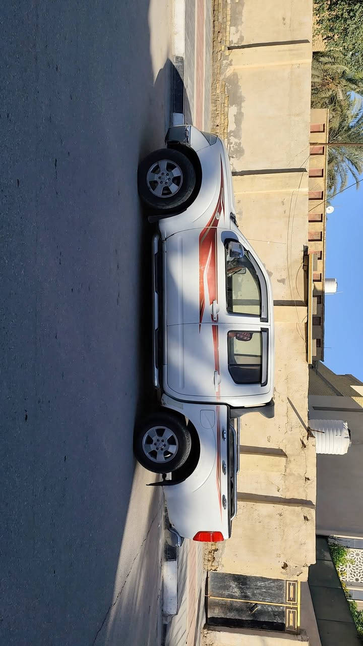 نيفارا 2009
كير ومحرك 3000vvt
رقم بصرة مشروع وطني 
السيارة جاهز كلشي شغال بيها 
للاستفسار ***********
