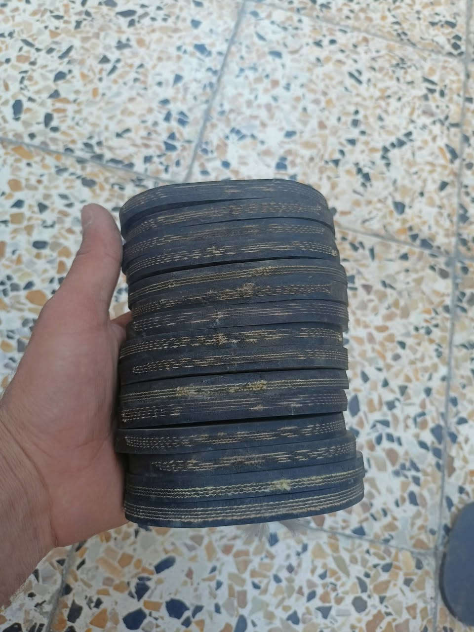 السلام عليكم 

متوفر جميع أنواع ربل حاصدات 

جوندير / لافردا / فوركسن / نيوهولند
 
للأستفسار 
***********
***********

جمله / مفرد
