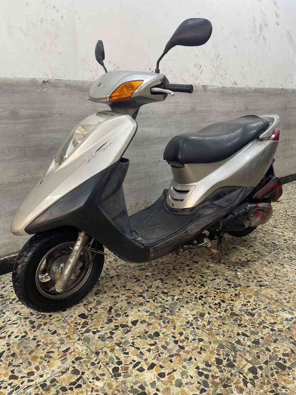 السلام عليكم 
دراجة بريز لايت جوه لون رصاصي كفاله عامة نگره سلف هندر كلها شغاله تجي تفحص وتكلب وجيب فيتر ويااك افحص واقتنع واني بالخدمة  ملاحظة الدراجة صار ٤ اشهر نازله رمبه 

العنوان/ بغداد/ الكريعات / قرب حسينية أبي تراب 

للتواصل/ ***********
خاص مفتوح
