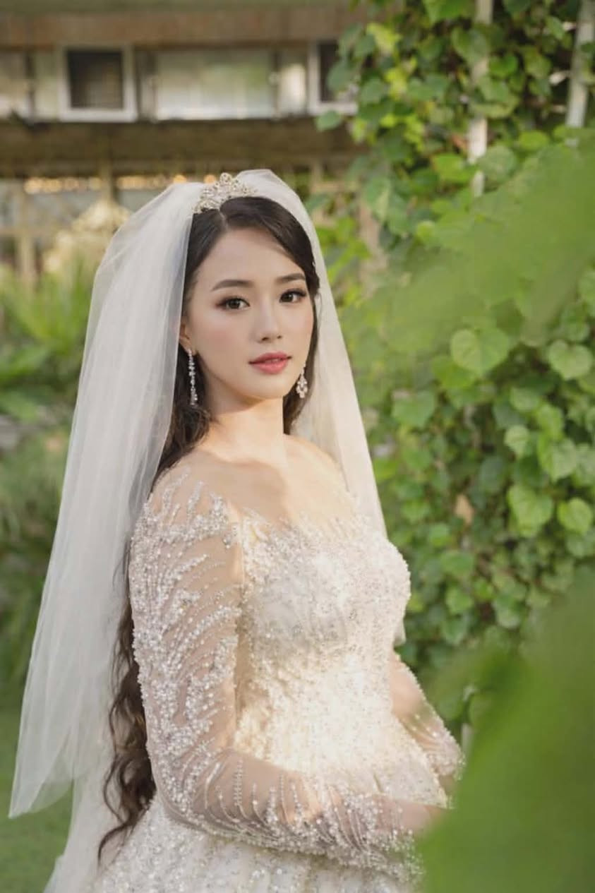 بدله عرسي ملكيه فخمة قياس ٣٨ من تركيا جديده 
اول لبسه اني كلها شغل وثكيله وبيها مسرح طويل 
ابيعها ٩٠٠ مكاني بغداد


**إذا كنت صاحب هذا الإعلان وتريد حذفه لأي سبب، رجاءا أرسل رسالة إلى الدعم الفني**