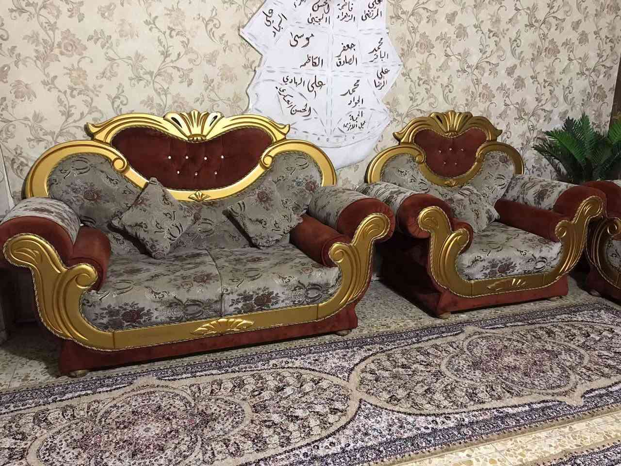 تخم للبيع مدوشمه اصلي تسع مقاعد مستعجل للبيع وبي مجال بسعره للاستفسار الاتصال ***********
