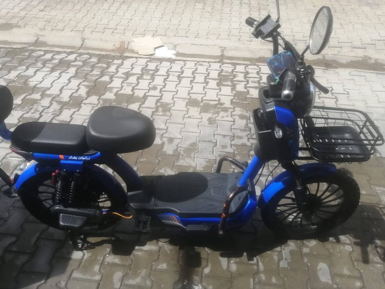 للبيع
دراجة شحن بحالة ممتازة استعمال قليل (أخت الجديدة)
قياس ٢٠
تاير عريض
بلو توث 
تشغيل بصمة أو مفتاح أو عن بعد
دبل اشارة
السعر 400000 دينار
العنوان / الأعظمية _ قرب المقبرة الملكية والجامعة العراقية
موبايل / ***********
***********
***********
