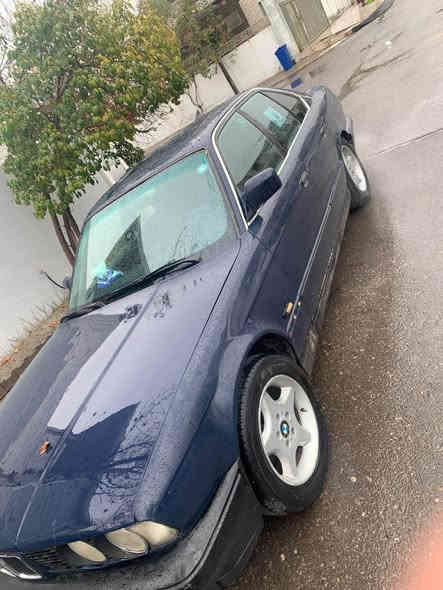 بيئم نيلي 525
محرك كبس
موديل90
كير عادي
سياره نضيفه
هزه جديده
رقم مسطره

سيارع غرفه نضيفه
باسمي
للجناي فول الفول

‭0773 859 5987‬

39 ‭‬ وبيها مجا موصل
