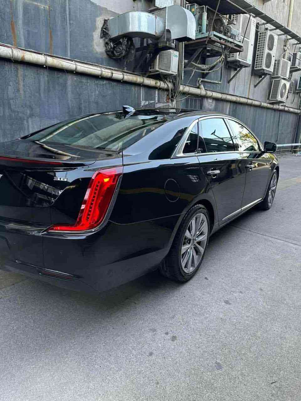 سلام عليكم للبيع اوللمراوس كاديلاك 2018 🇺🇸
مواصفات XTS◀️3.6 V6
سياره حادثها قطعتين صبغ نص بنيد وجاملغ سكن لا دواخل لا ايرباك محرك كير بشرط
مواصفات داخل جلد اسود كشنات كهرباء تحكمات خلفيه بردات عدد3 ويل كروم بعد هوايه مواصفات مذكرتهن سياره جاهزه من كلشي تحويل بشرط سعر155 ومجال للشرايه
مكان سياره اربيل
📱***********
📲***********
