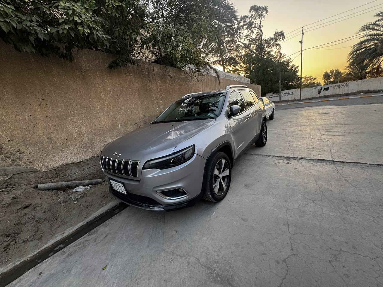 جيب بزون 2019 ماشيه 39ميل بصمه تشغيل عن بعد رادارات بلمري حساسات خلفيه تحكمات ستيرن  تبريد قطعتين السياره  حادثها موجود بلمنشور واكو سونار لمتدد بس فتحه مابيها 
السعر على الخاص ❤️


**إذا كنت صاحب هذا الإعلان وتريد حذفه لأي سبب، رجاءا أرسل رسالة إلى الدعم الفني**