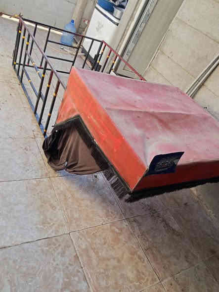 جنج للبيع شرط السعر 75وبي مجال
***********
