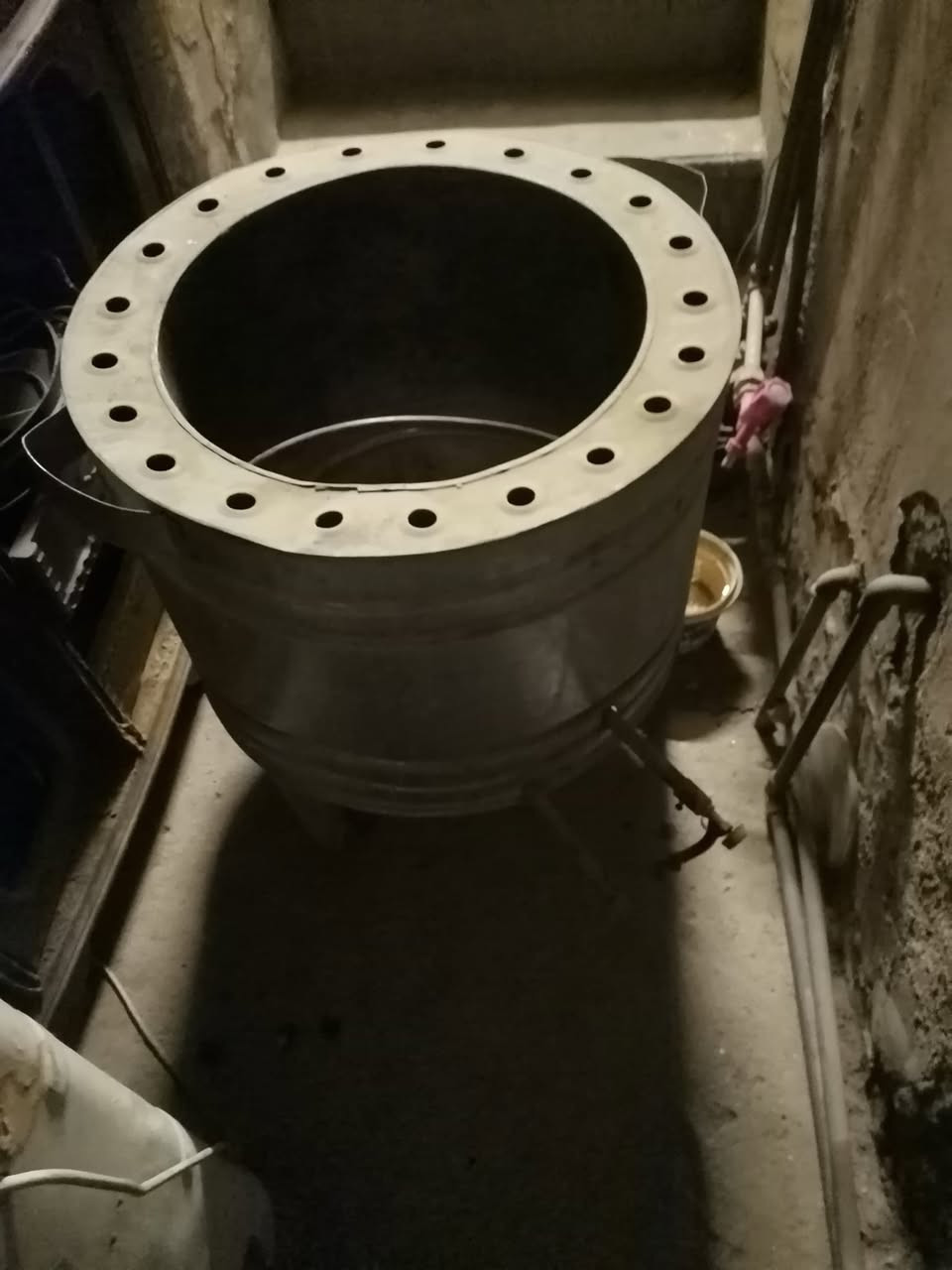 تنور غاز البيع سعر ٢٥ بغداد الغدير رقم الهاتف ***********
