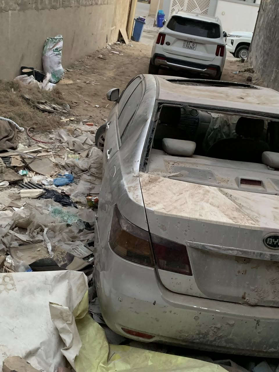 السلام عليكم 
بي واي دي 2013 
ابيع على حادثهة تفصيخ  للاستفسار 
*********** ماسنجر متواجد
