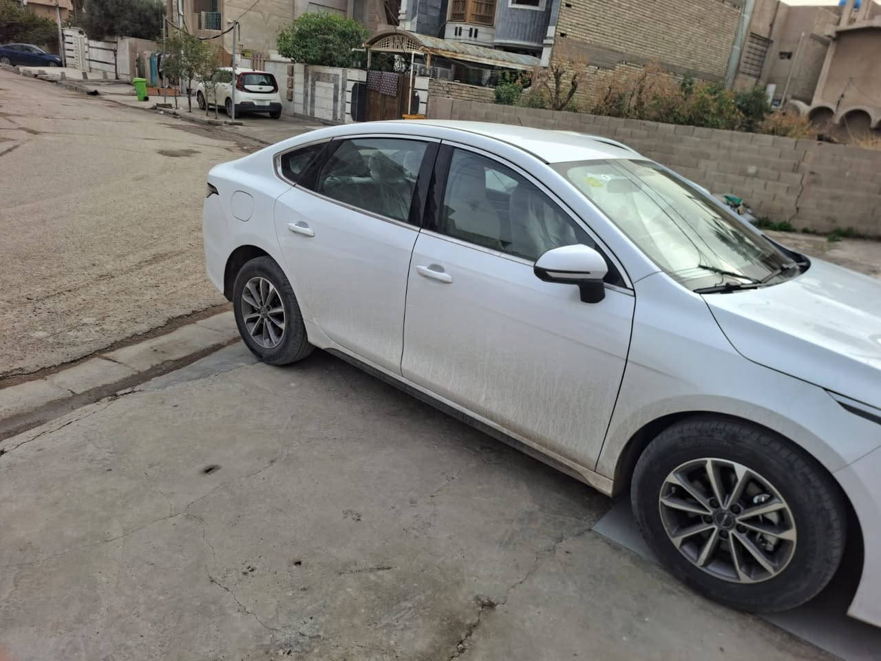 للبيع ديستروير مكفولة ماشية 1500بأسمي مكان السيارة بغداد السعر 19 وربع         ***********
