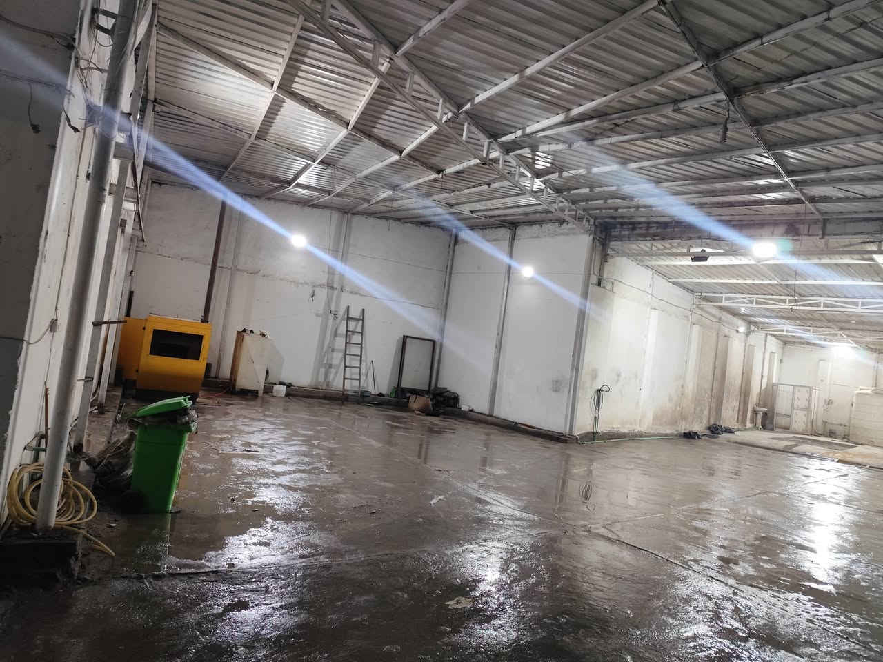 سلام عليكم كراج الإيجار حله شارع باب الحسين مقابل مركز شرطة الفيحاء رقم الهاتف ***********
