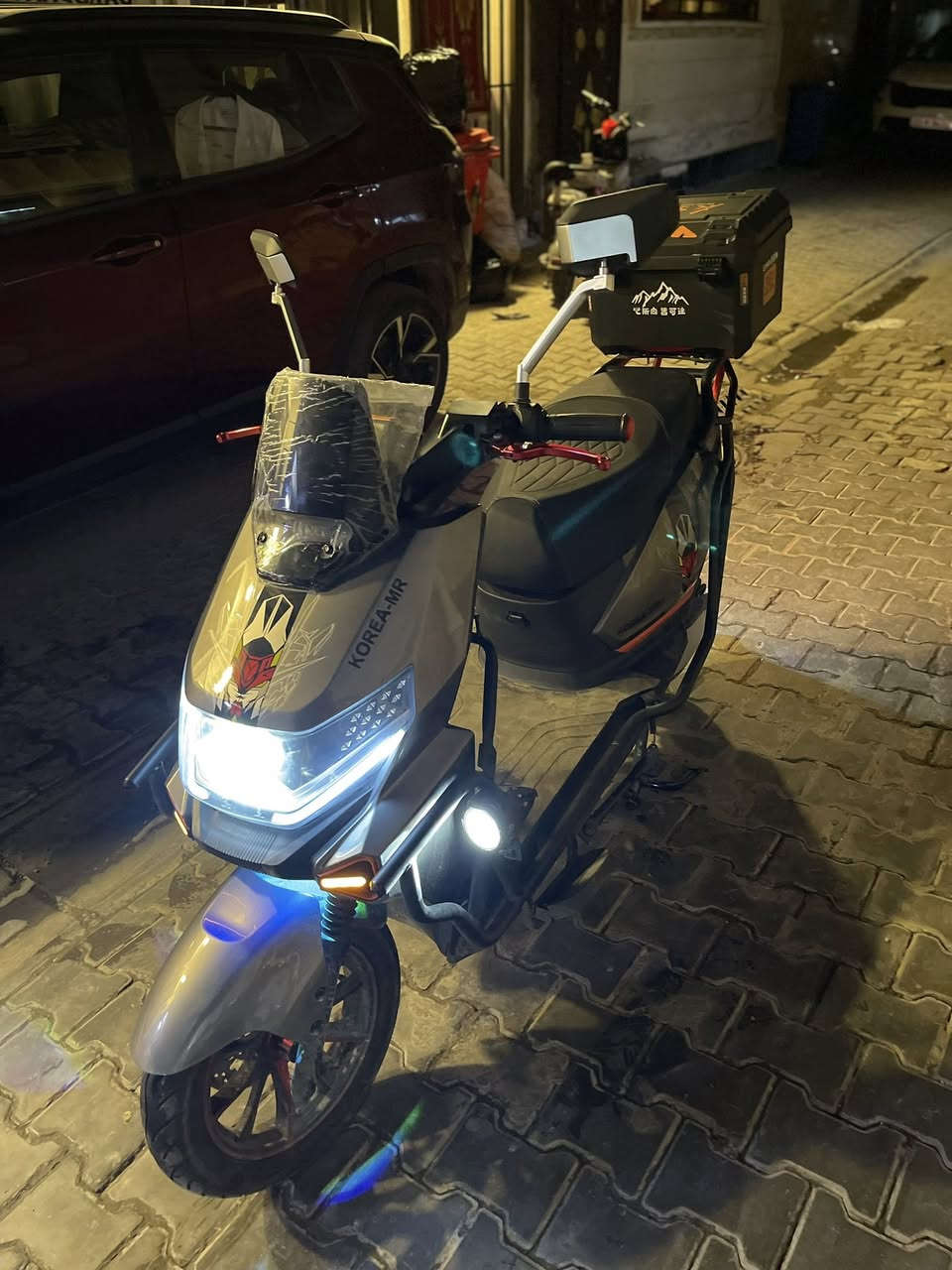 🚨 للبيع دراجة كهربائية بحالة الوكالة 🚨
🔹 الماركة: KOREA-MR
🔹 الاستخدام: شهرين فقط
🔹 الممشى: قليل جداً (نظيفة وما ماشيه تقريباً)
🔹 الحالة: ممتازة جداً / بدون أي عطل
🔹 البطارية والمحرك: شغالين 100%
🔹 الشكل: سبورت وجاهزة استخدام

الدراجة جديدة تقريباً، استعمال خفيف كلش، وما محتاجة أي صرف.
سبب البيع: متوازي على فلوسها. اي استفسار ع هذا الرقم ***********
