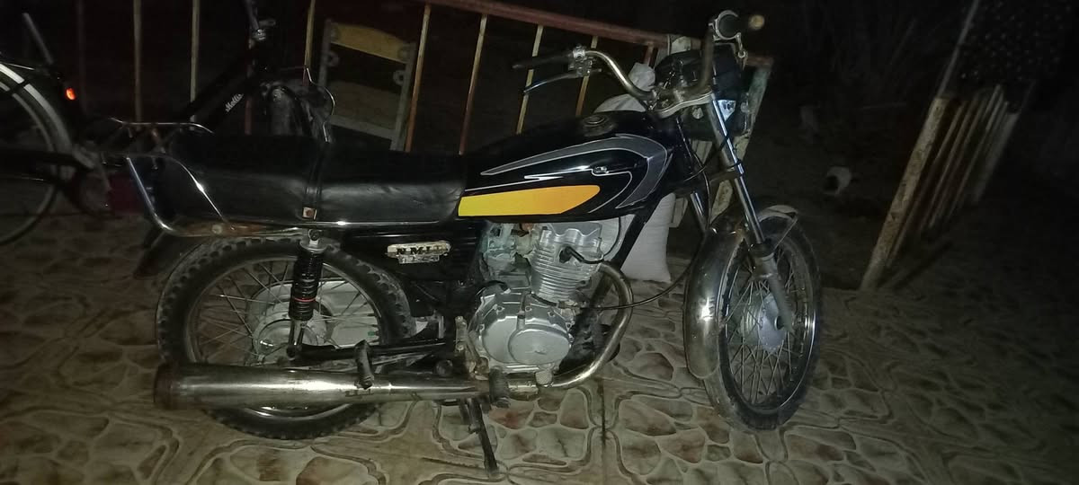 دراجه ادوات للبيع سعر 450وبيه مجال قليل مكاني الهوير
*********** رقمي واتساب
