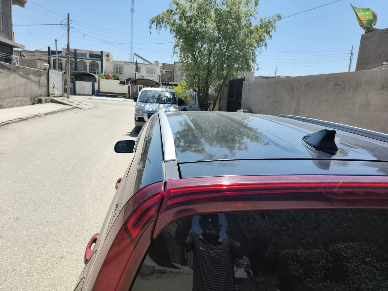 ‏السلام عليكم 
‏صول موديل ،20 xlin تو كلر قماره أسود بلاد وراكات سلفر مري جانبيه سلفر 
‏دفيوزرات أمامي خلفي جانبي بلادي ويل 18
‏رقم بغداد جديد بسمي
‏حادث خفيف تبديل قبق صندوق أصلي والبنيد إني صبغته  بسبب الجرد كما موضح بالصور 
‏توقف ذاتي أمامي خلفي رادار جانيي
‏سيارة حلوه وجاهزه احلا من الصور بدون أي اشاره بالدشبول إرباك دركه وراجع سيتم ماشية 45
‏هزه  وارقام جدد بسمي
‏السعر 132وبيها مجال بسيط
‏
‏صور الحادث و السونار مرفقات
‏عنوان السياره بابل وتساب 
‏*********** 
‏***********
‏

