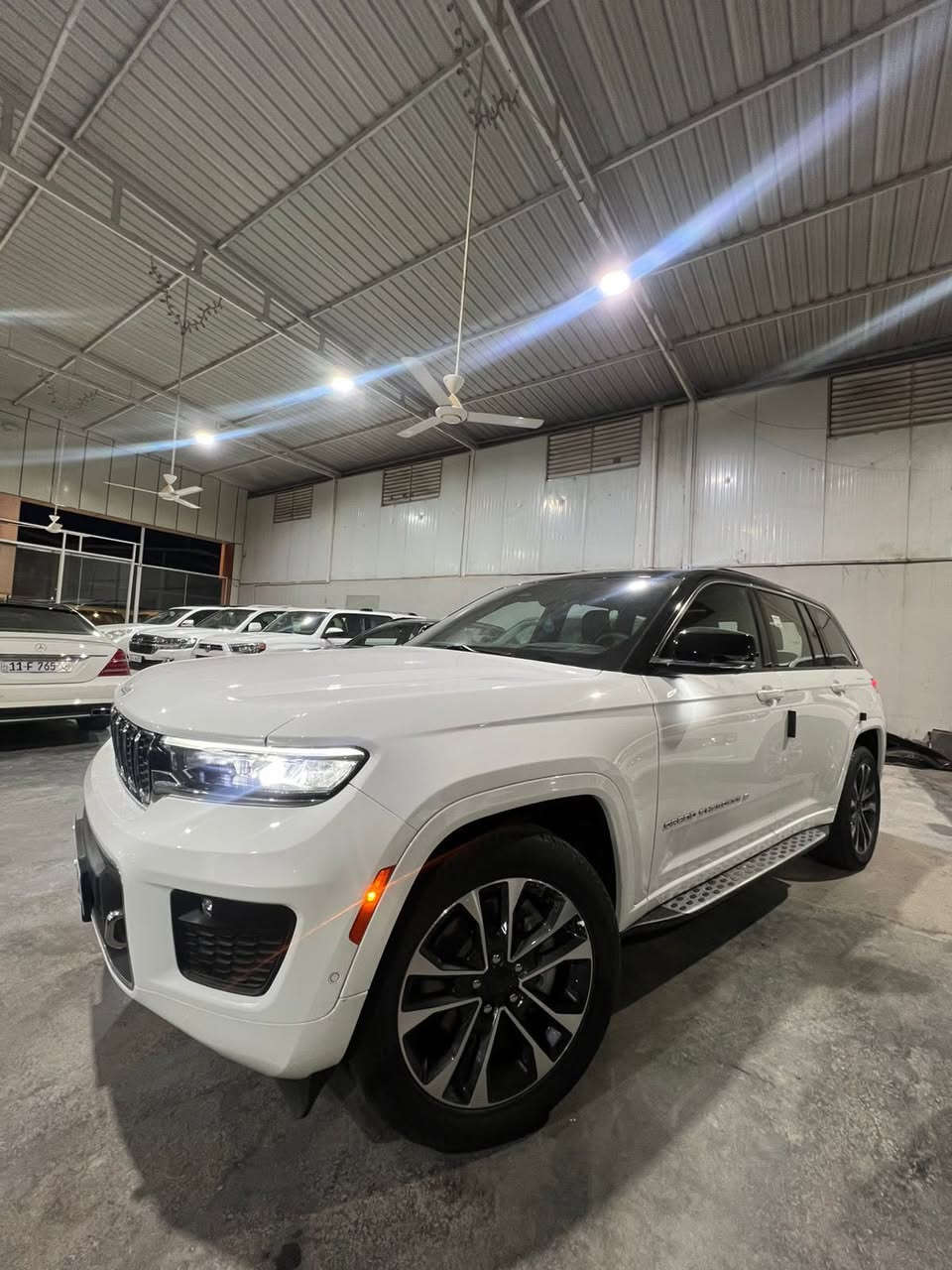 جيب كراند شيروكي فول مواصفات اوفرلاند موديل 2024 ماشية 11 الف مغلفة ppf
* نظام دفع رباعي 4X4 متطور وكالة شركة هارلم بعدها بضمان الشركه السعر 48,700$ وبيها مجال


**إذا كنت صاحب هذا الإعلان وتريد حذفه لأي سبب، رجاءا أرسل رسالة إلى الدعم الفني**