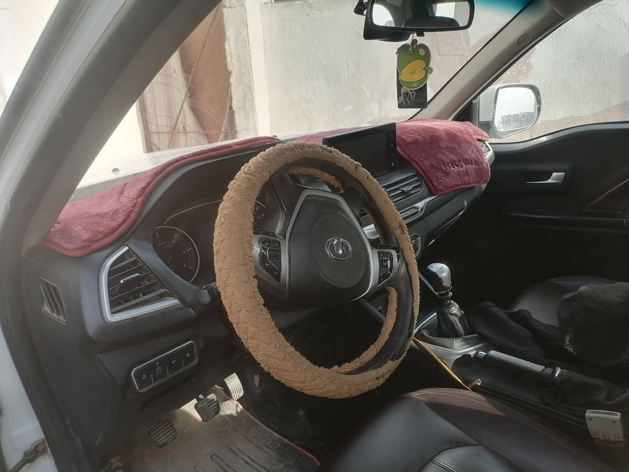 للبيع بيكب فورويل صيني دبل قماره ونكل سفن كاز موديل ٢٠٢١ مكفوله كفاله عامه ماعدا رصعات بالبنديد والباب الخلفي بسيطات بدون تعديل السعر ١٣٥ وبيها مجال المكان بابل الشومليالشراي 
يتصل على الرقم
***********
