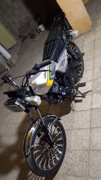 ديالى هبهب • سيفان • ماكينة ٢٠٠