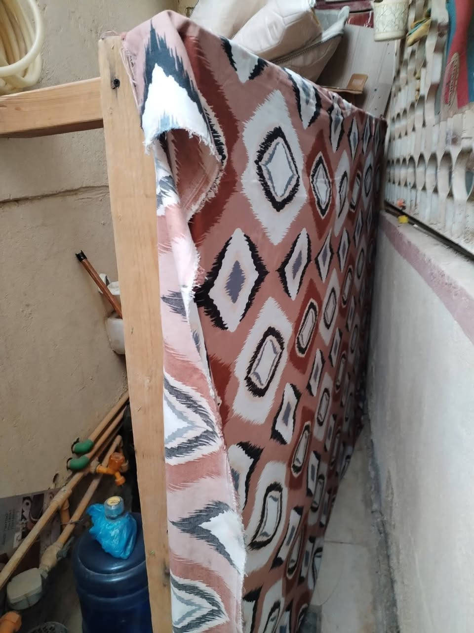 للبيع🔊اغراض للبيع نظيفه استعمال قليل ونتساهل بالاسعار (جربايه خشب نفرين  بسعر ٣٥ الف  +حجله بسعر ٢٥ الف + كعده طفل اسفنج اصلي بسعر ٢٠ الف ) وبيهن مجال ونتساهل بالاسعار لايوجد لدينا توصيل الشراي  فقط يتصل على الرقم  ***********
